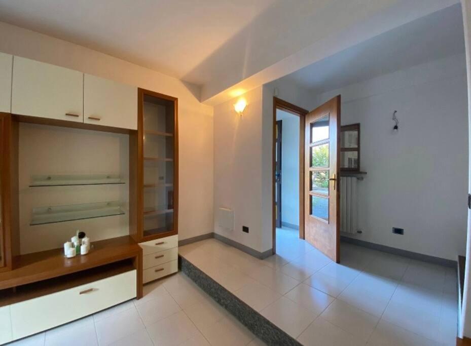 גראנדטה Appartamento Castiglioni מראה חיצוני תמונה